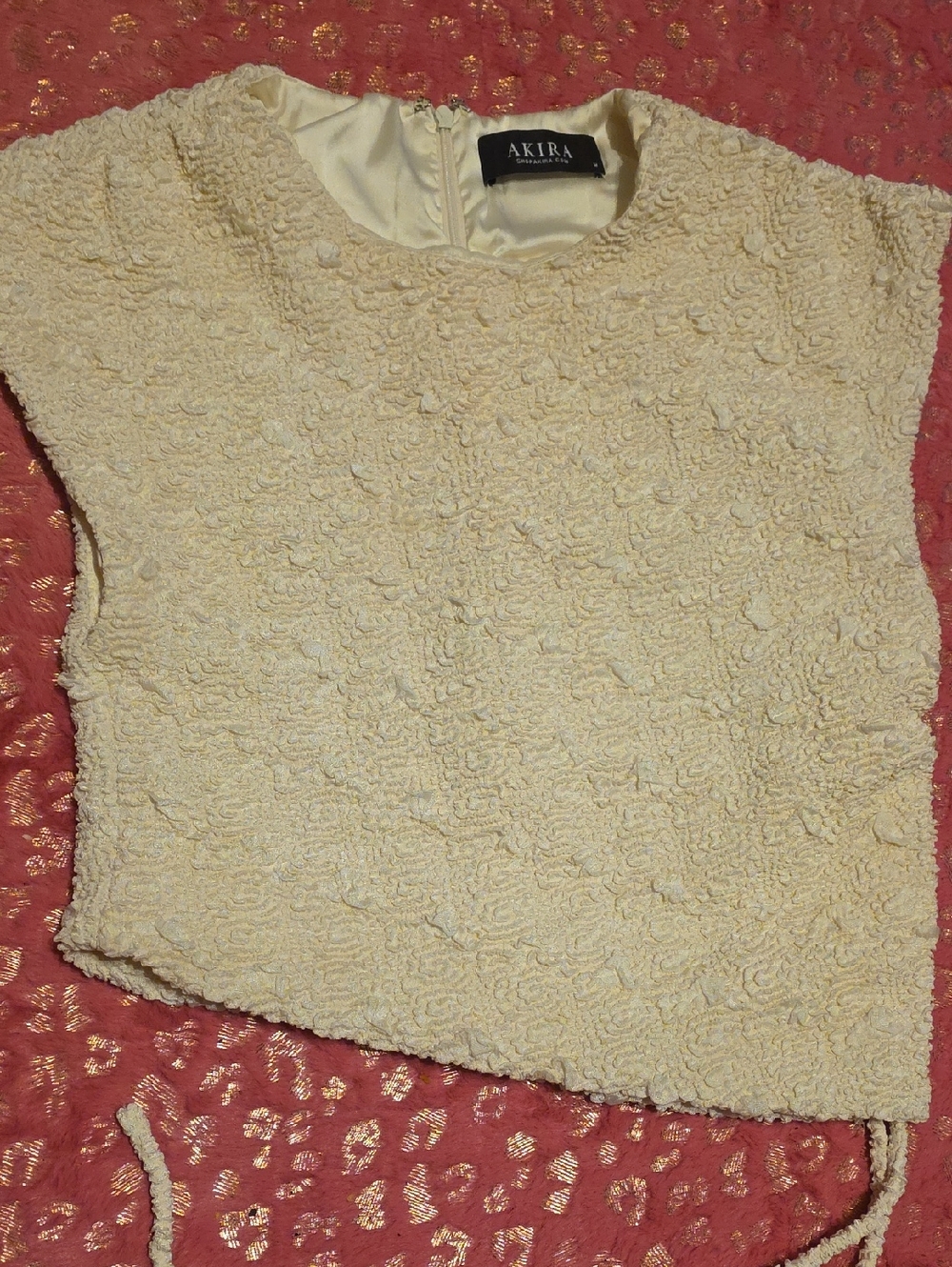 AKIRA Cream Bouclé Cropped Muscle Shirt